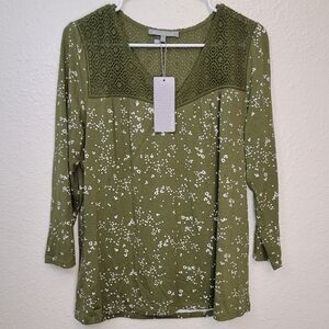 Daniel Rainn Green Top